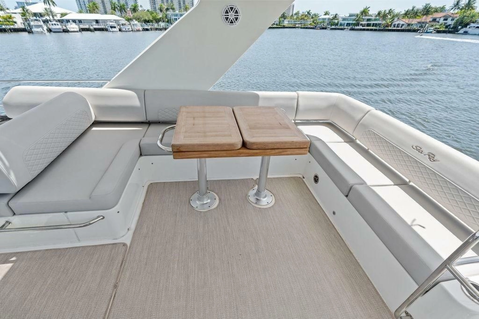 2018 Sea Ray Fly 460