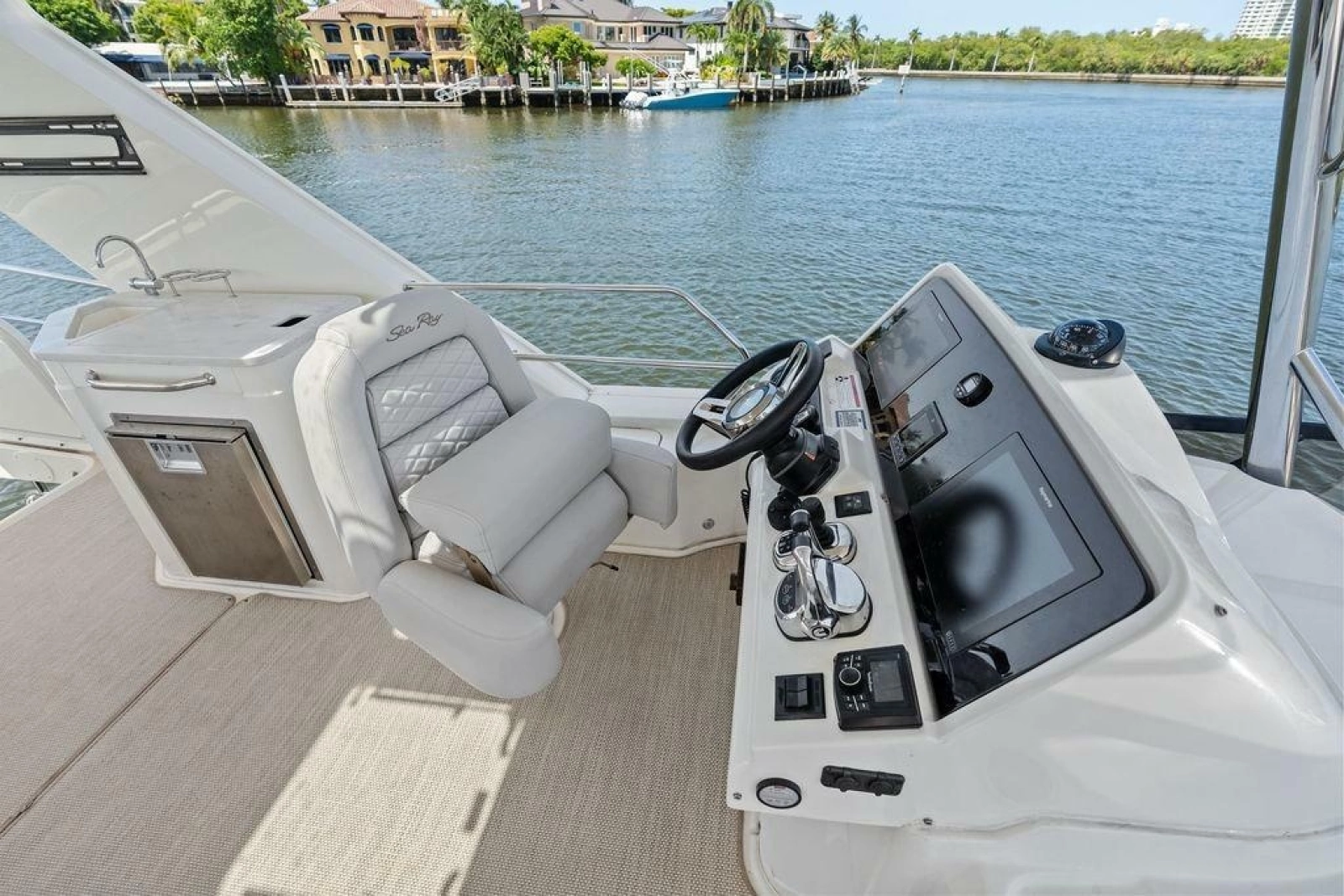 2018 Sea Ray Fly 460