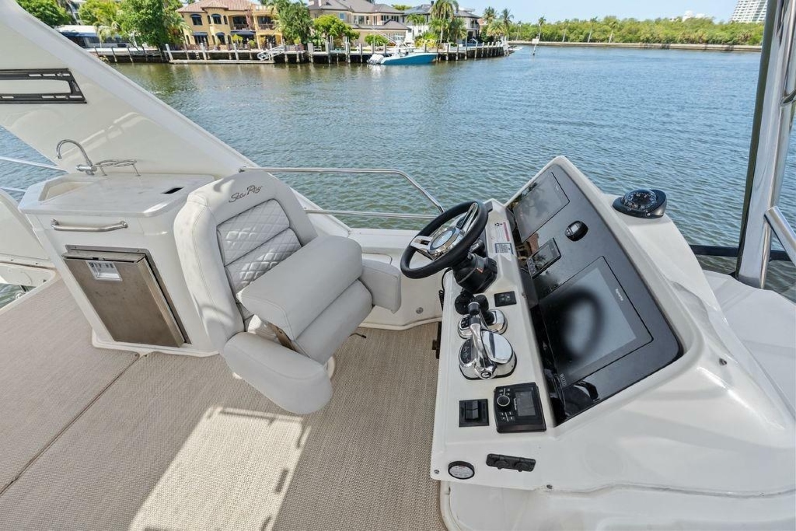 2018 Sea Ray Fly 460