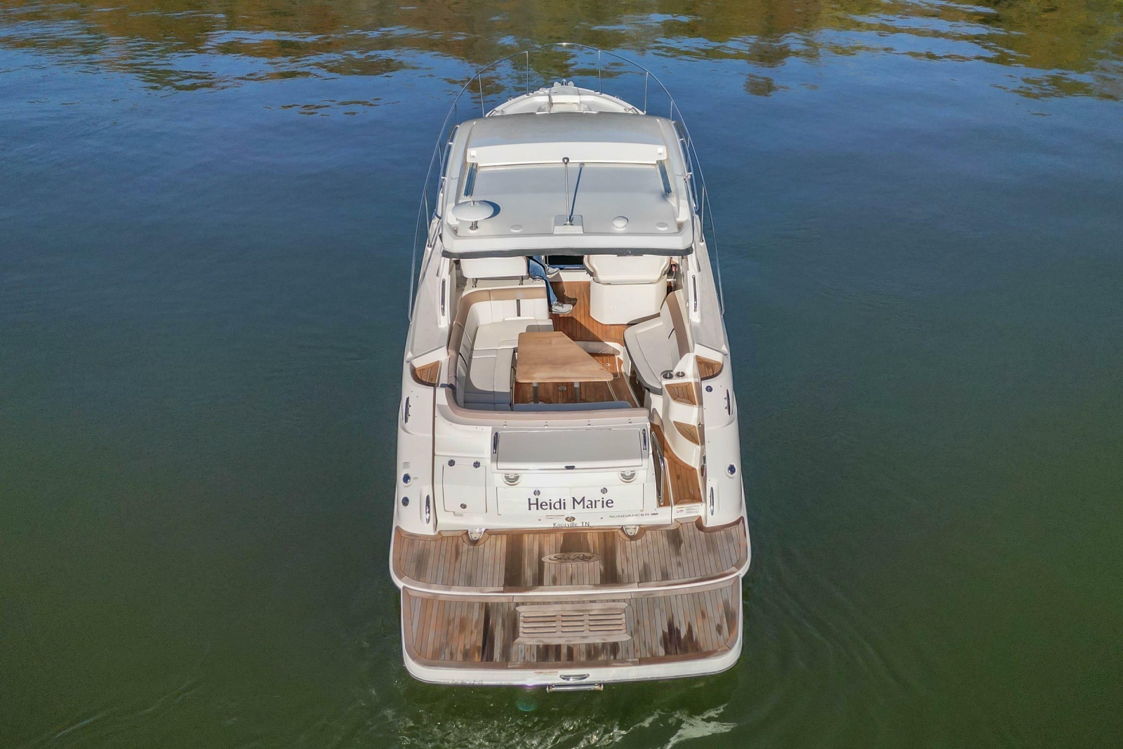 2018 Sea Ray Sundancer 350 Coupe