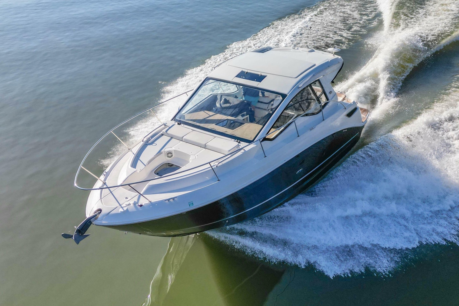 2018 Sea Ray Sundancer 350 Coupe