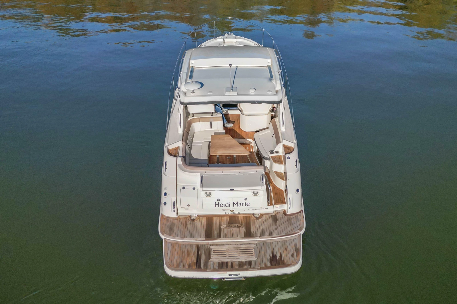 2018 Sea Ray Sundancer 350 Coupe