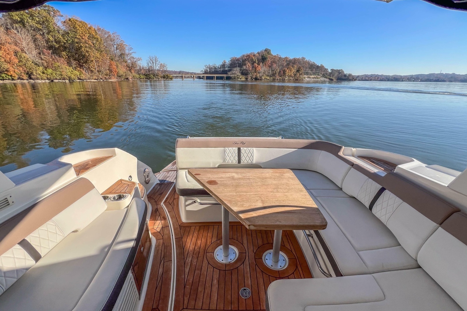 2018 Sea Ray Sundancer 350 Coupe