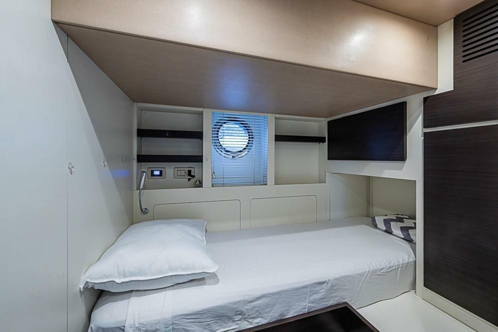 2017 Azimut 80