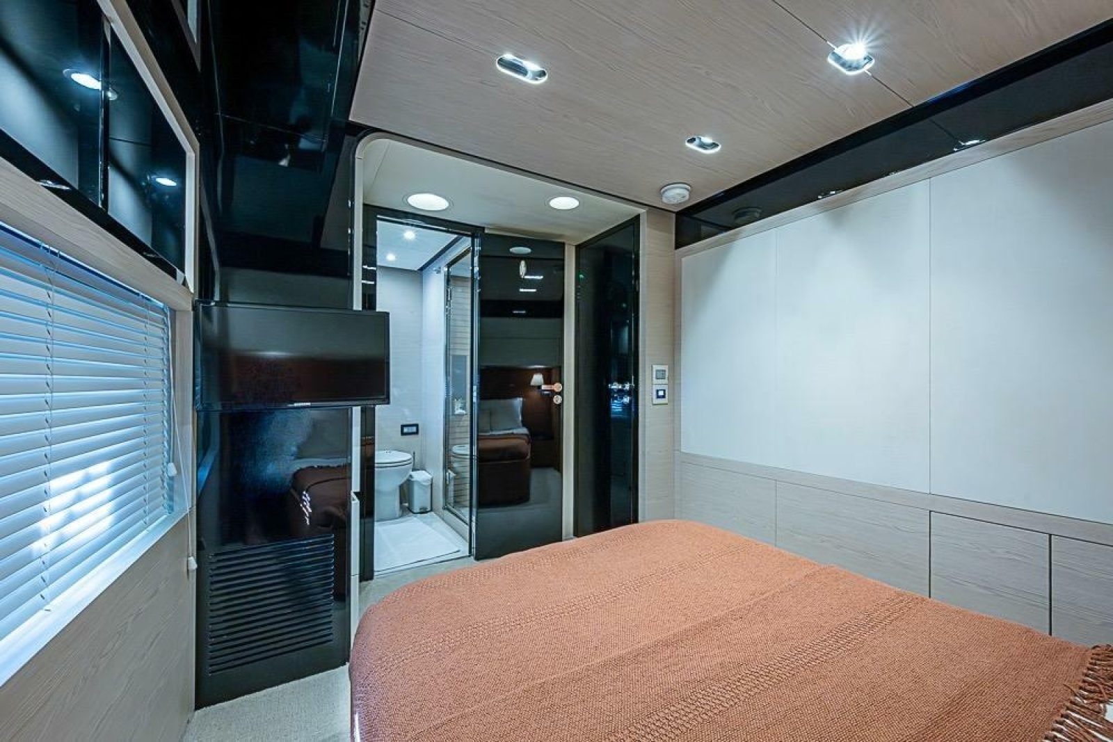 2017 Azimut 80