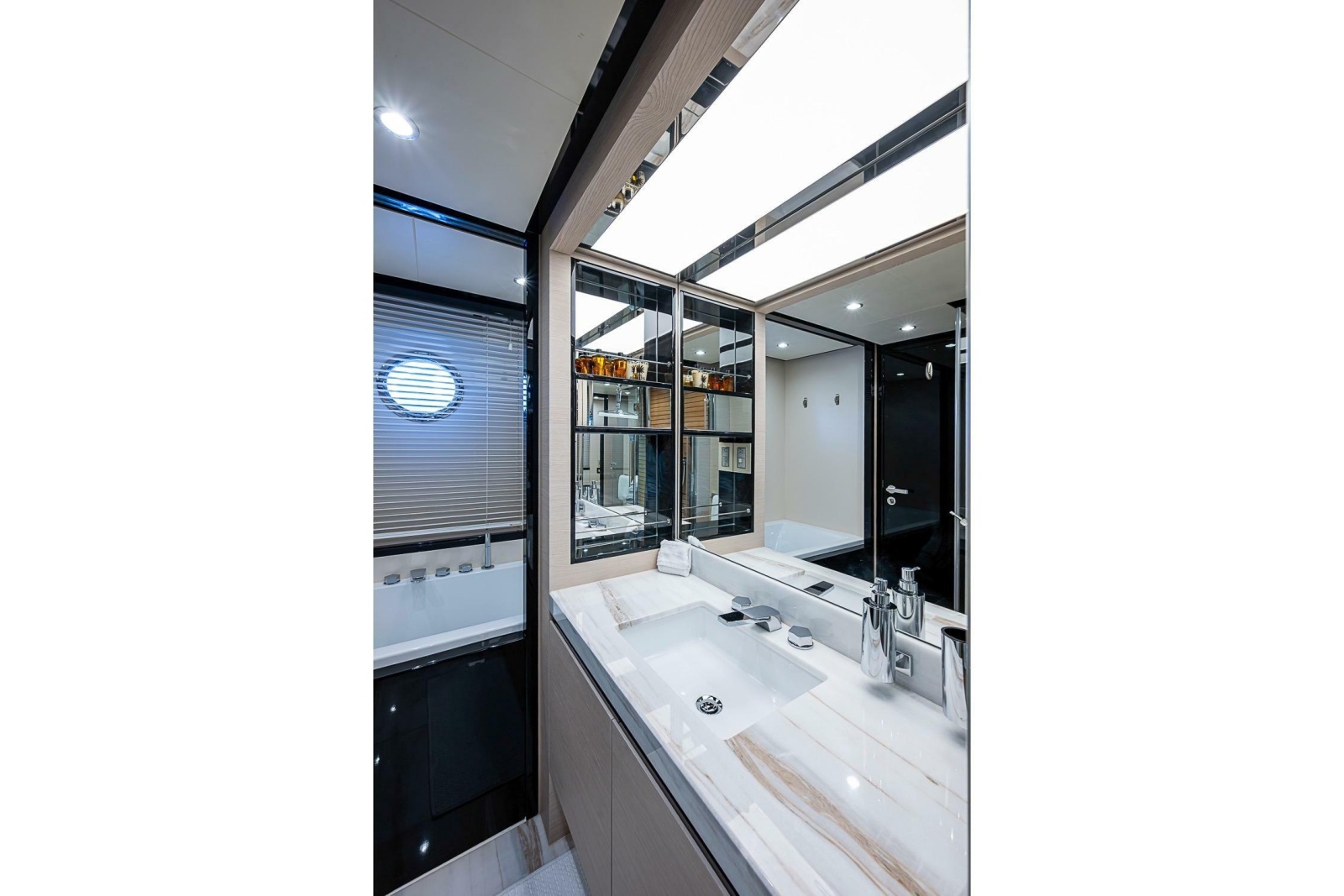 2017 Azimut 80
