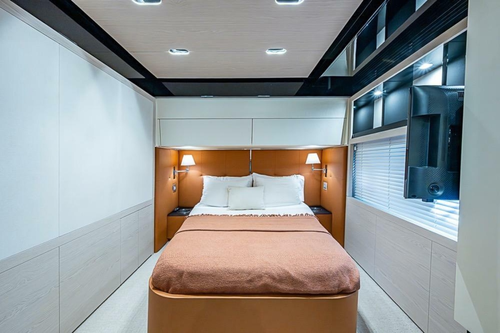 2017 Azimut 80