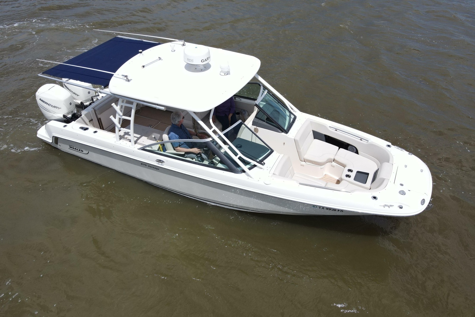 2017 Boston Whaler 270 Vantage