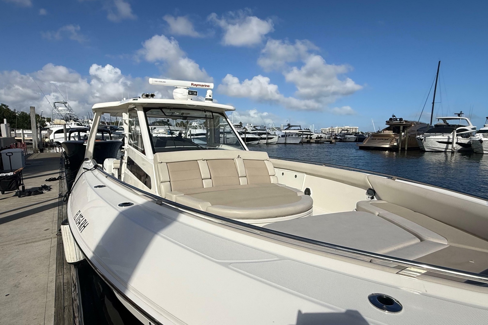 2017 Boston Whaler 420 Outrage