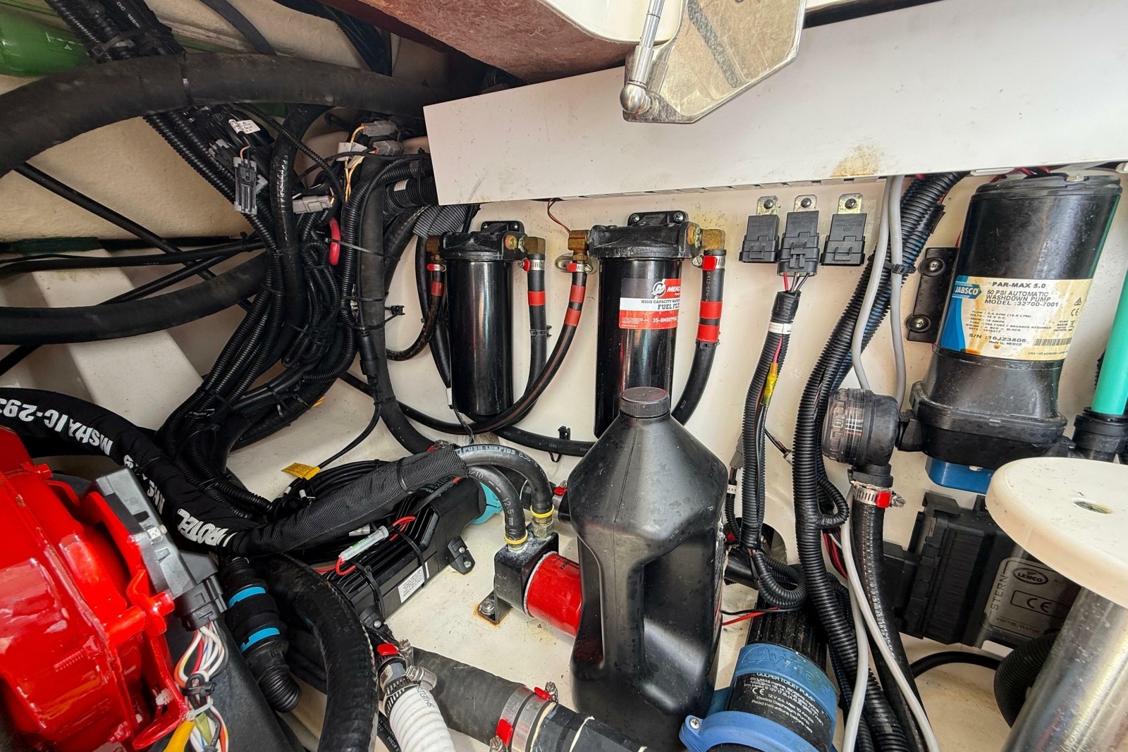 2017 Boston Whaler 420 Outrage