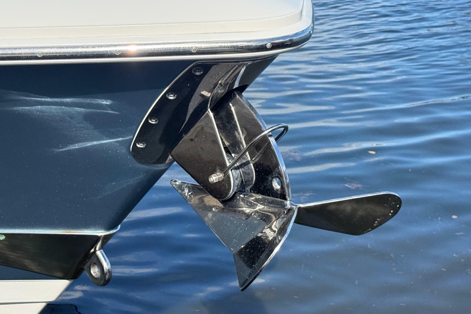 2017 Boston Whaler 420 Outrage