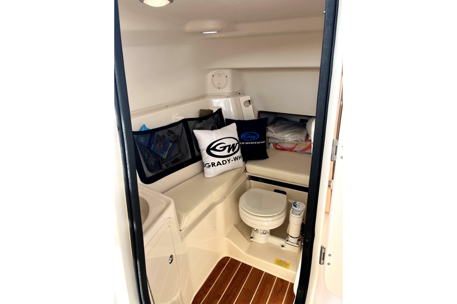 2017 Grady-White Freedom 307