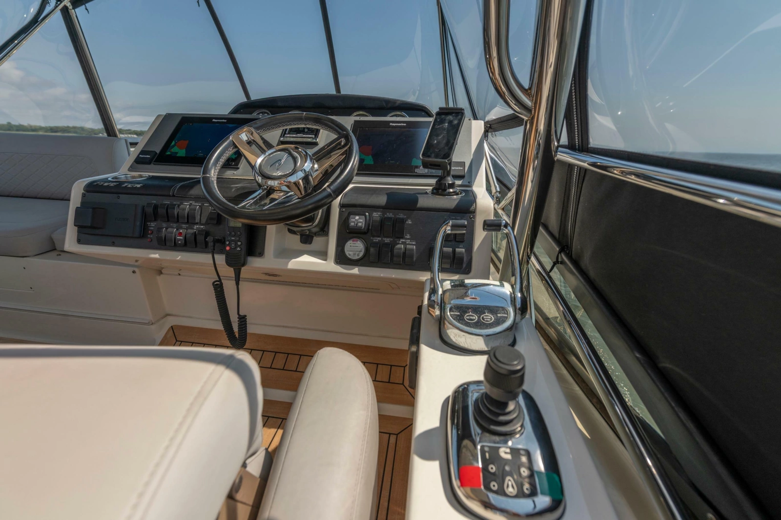 2017 Sea Ray 510 Fly