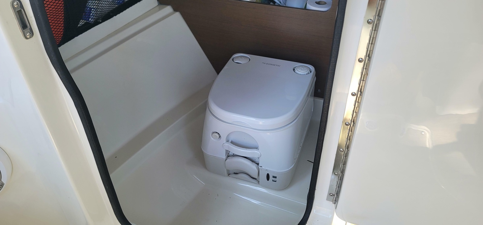 2017 Sea Ray SDX 240 Outboard