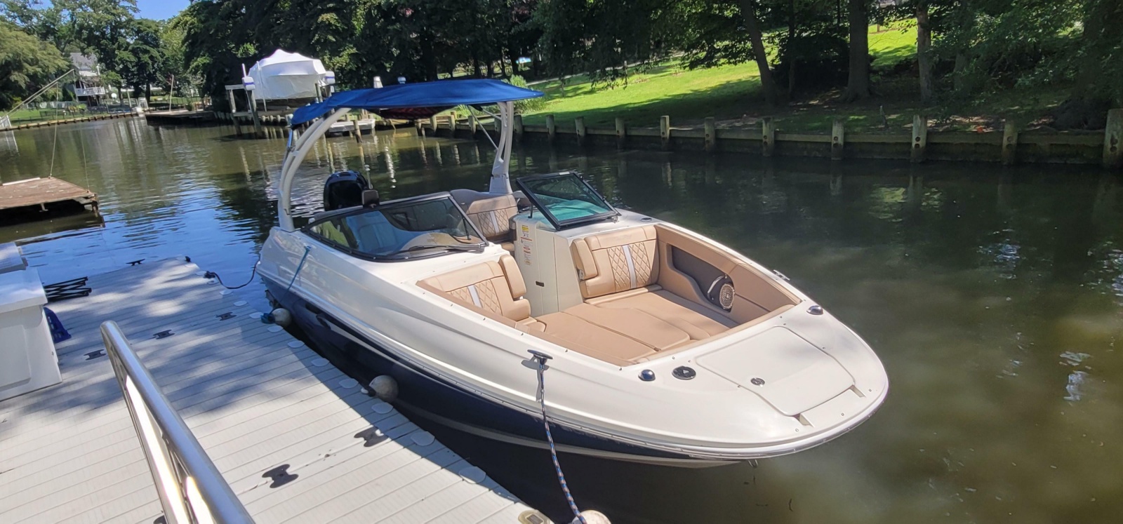 2017 Sea Ray SDX 240 Outboard