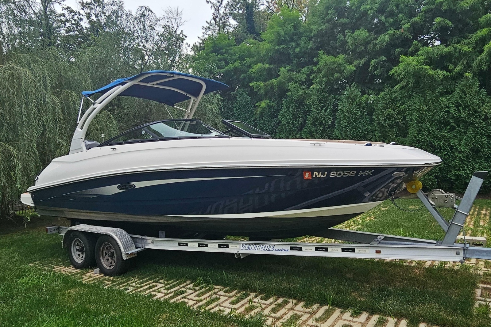 2017 Sea Ray SDX 240 Outboard