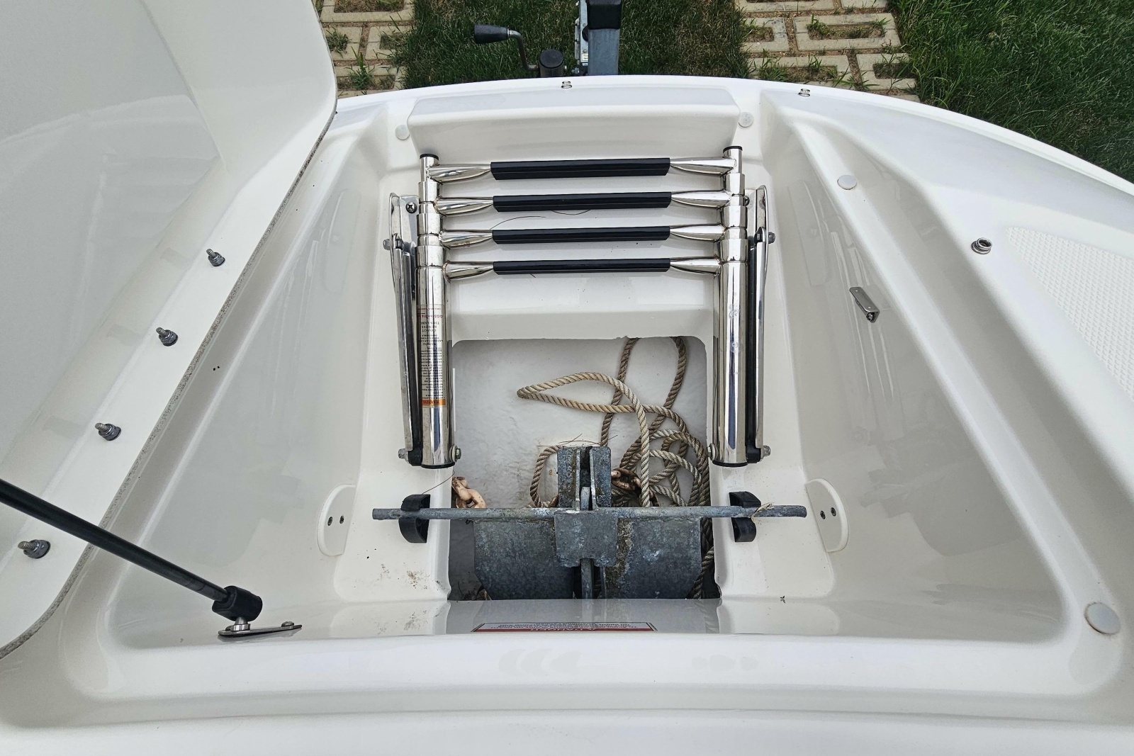 2017 Sea Ray SDX 240 Outboard