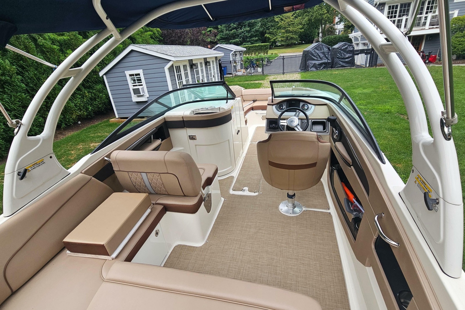 2017 Sea Ray SDX 240 Outboard