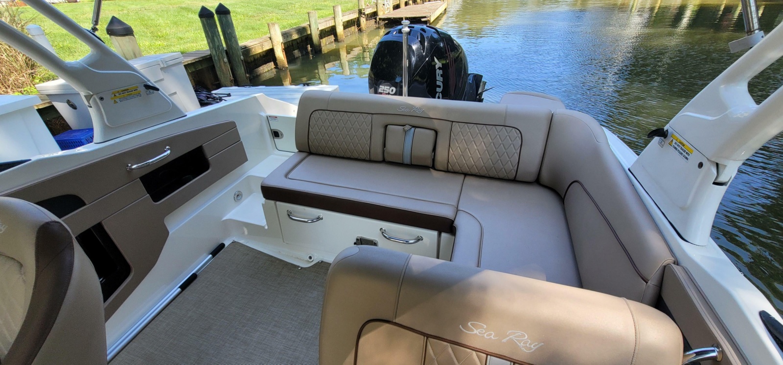 2017 Sea Ray SDX 240 Outboard