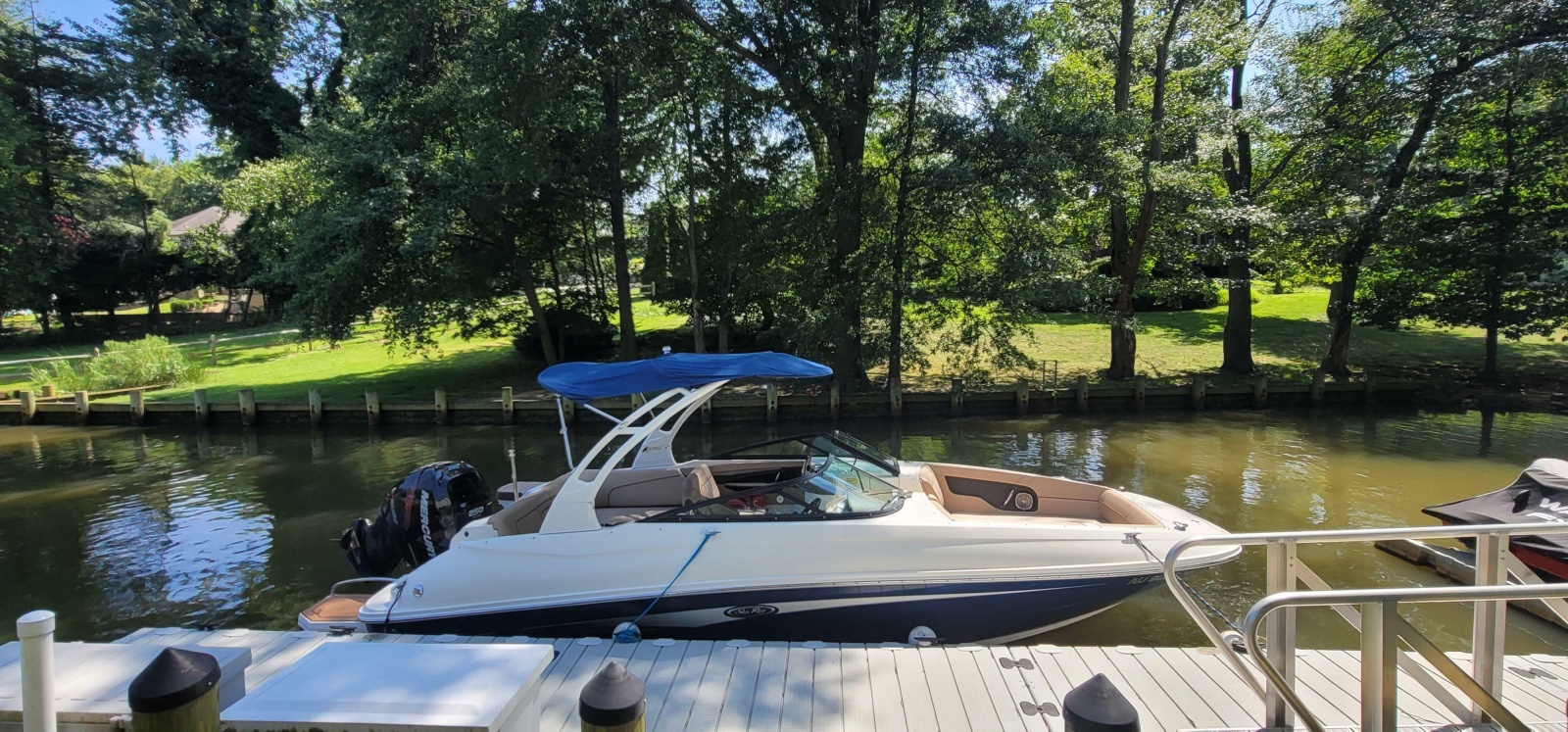 2017 Sea Ray SDX 240 Outboard