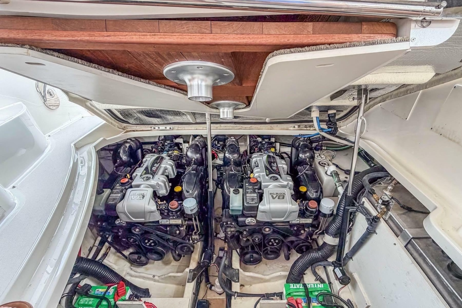 2017 Sea Ray Sundancer 350 Coupe