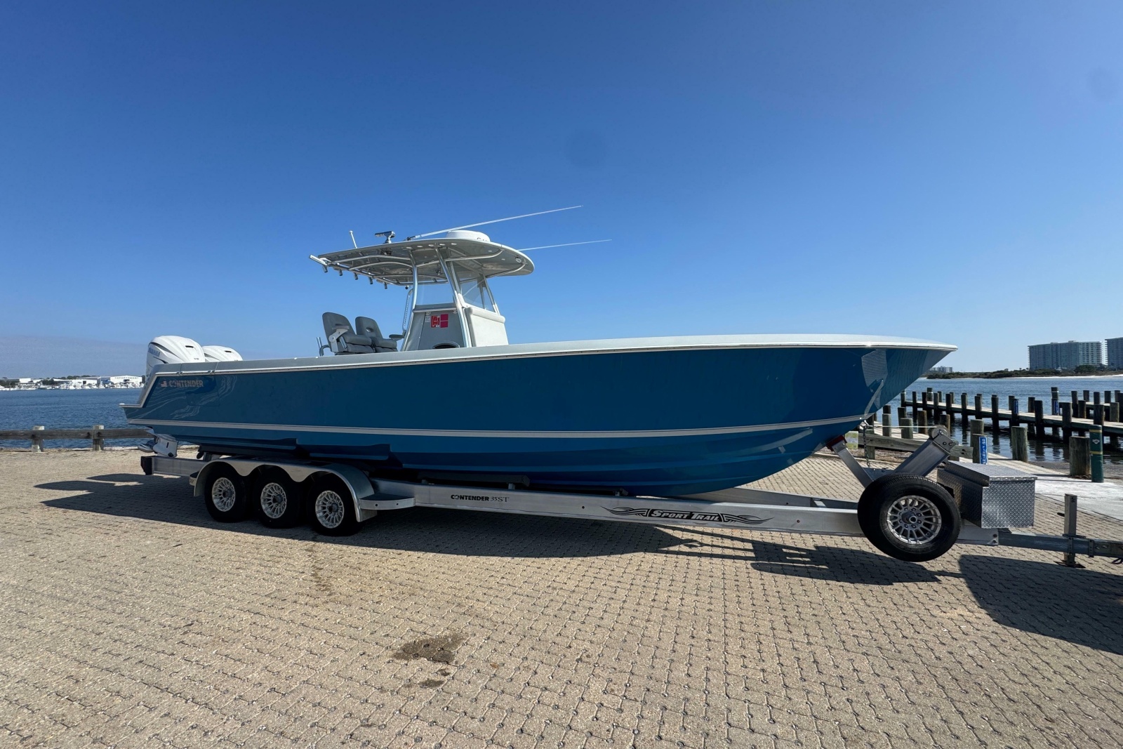 2016 Contender 35 ST