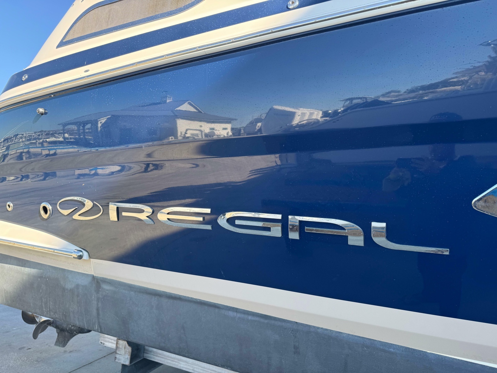 2016 Regal 35 Sport Coupe