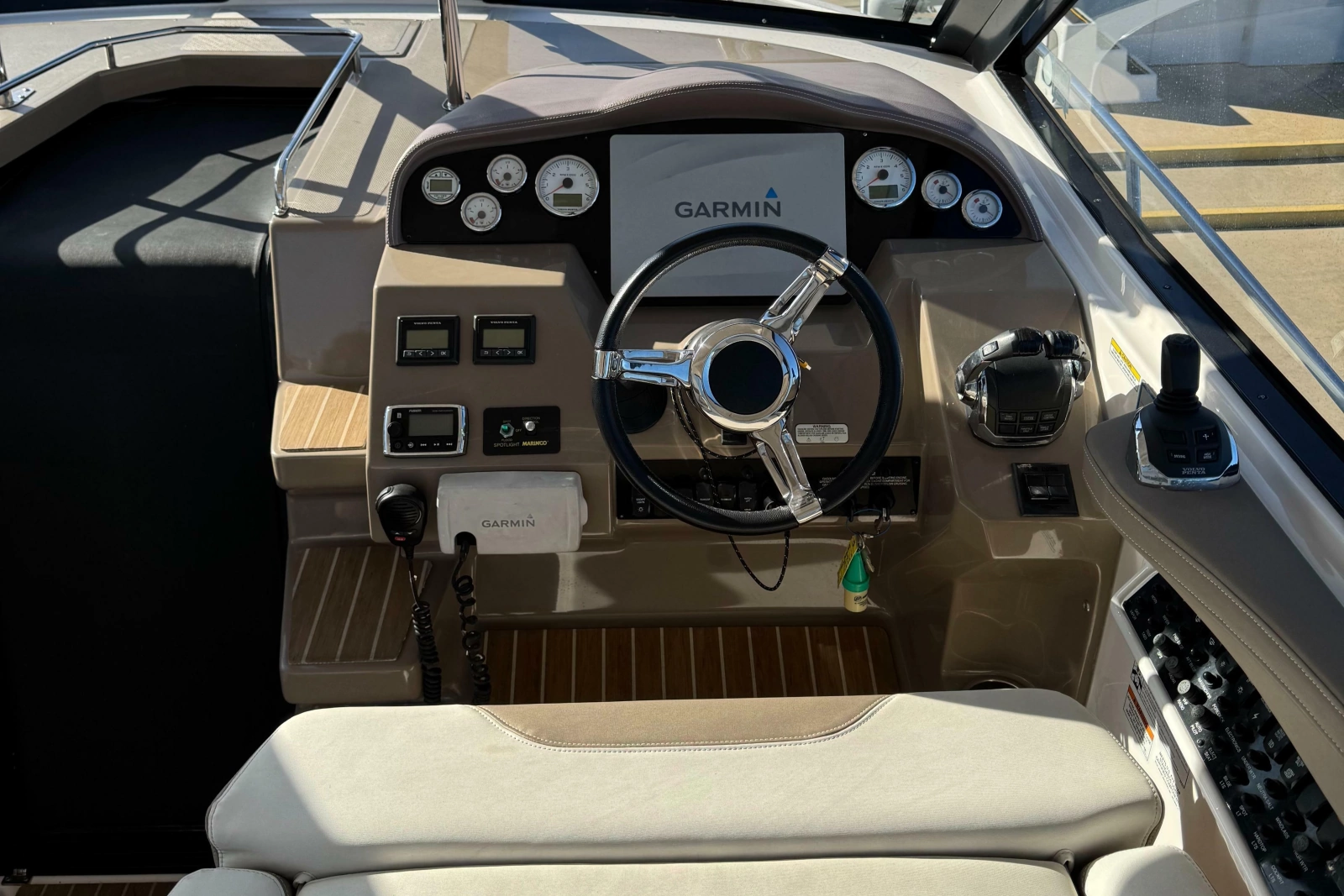 2016 Regal 35 Sport Coupe