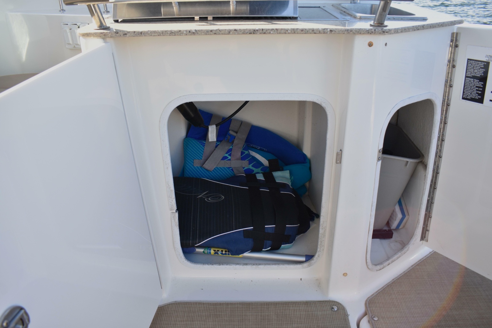 2016 Sea Ray Sundancer 310