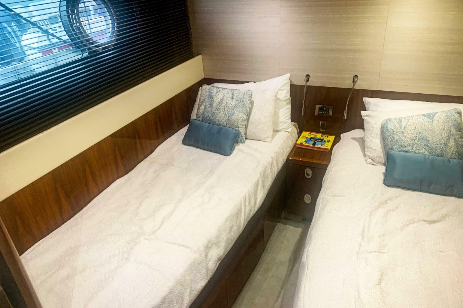 2016 Sunseeker Manhattan 65