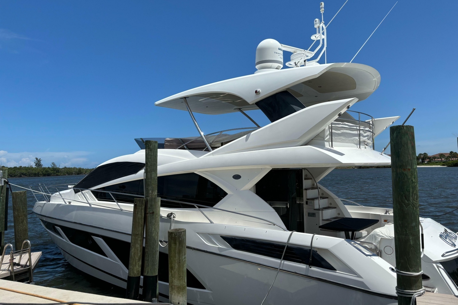 2016 Sunseeker Manhattan 65