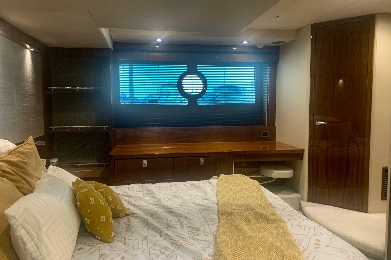 2016 Sunseeker Manhattan 65