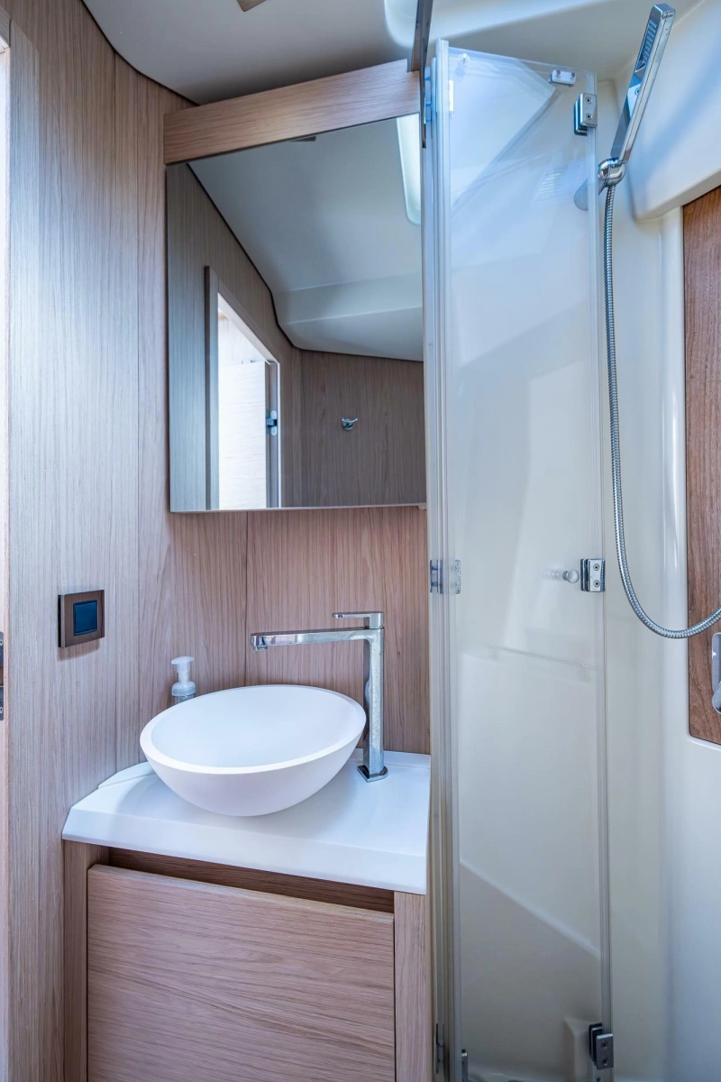 2015 Beneteau Monte Carlo 4