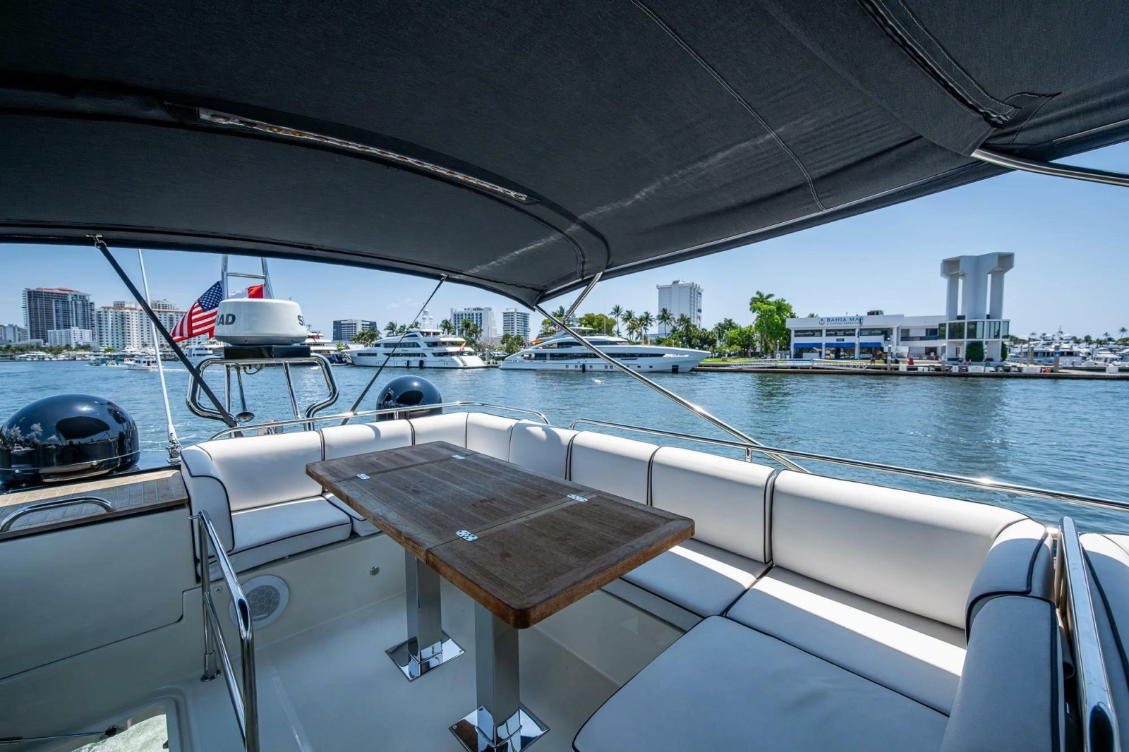 2015 Beneteau Monte Carlo 4