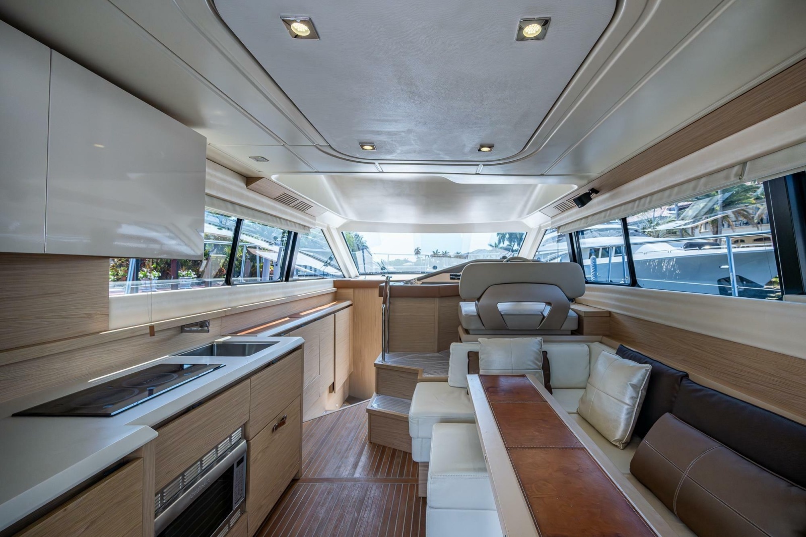 2015 Beneteau Monte Carlo 4
