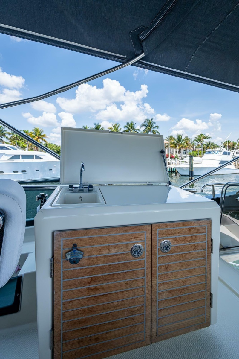 2015 Beneteau Monte Carlo 4