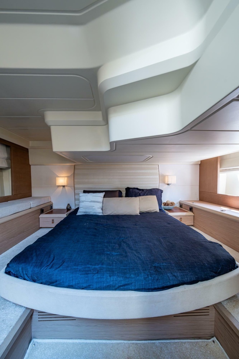 2015 Beneteau Monte Carlo 4