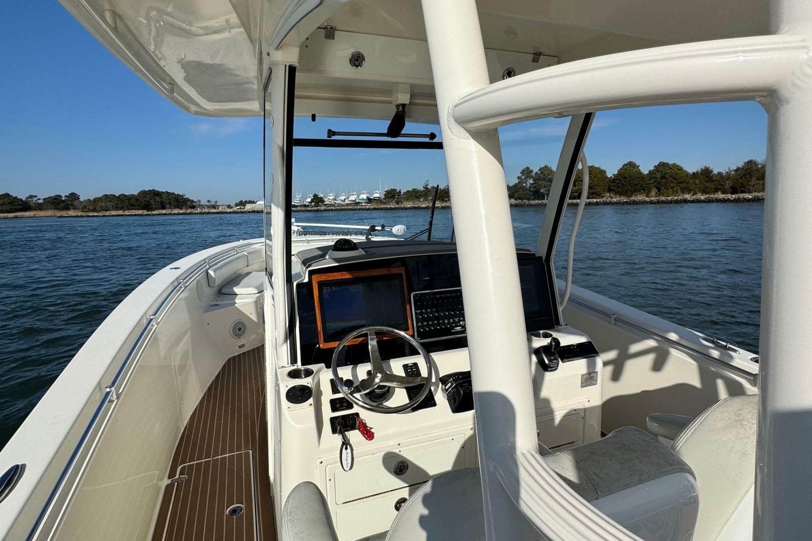 2015 Cobia 344 Center Console