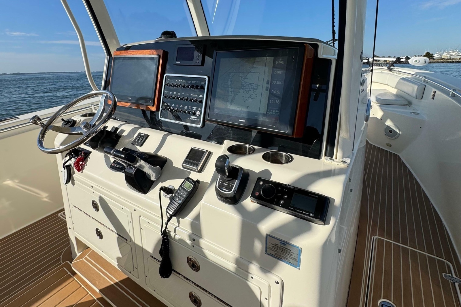 2015 Cobia 344 Center Console