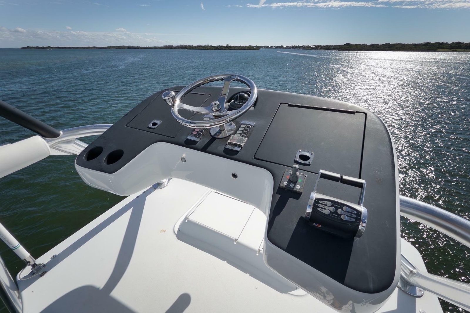 2015 Hatteras GT70