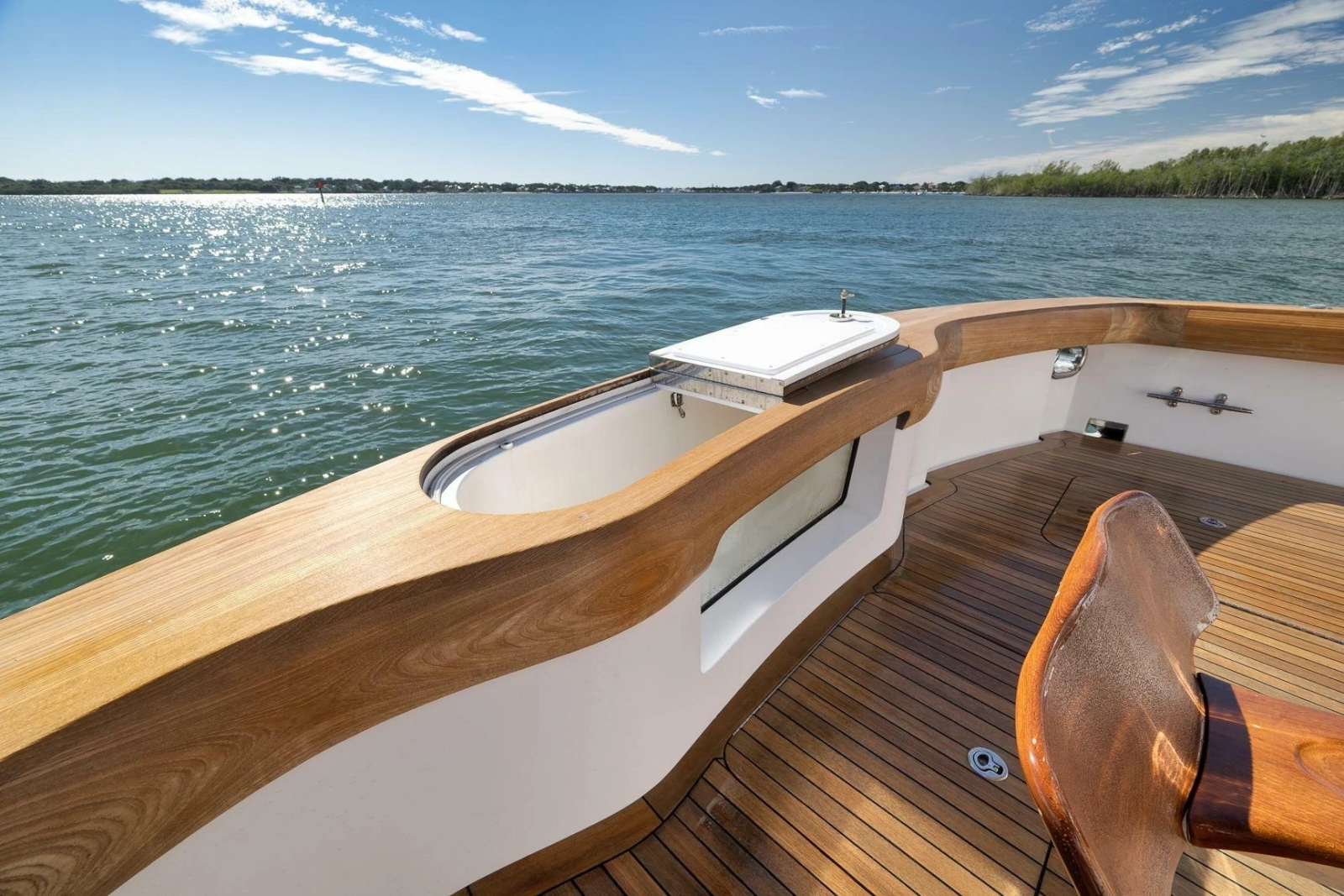 2015 Hatteras GT70