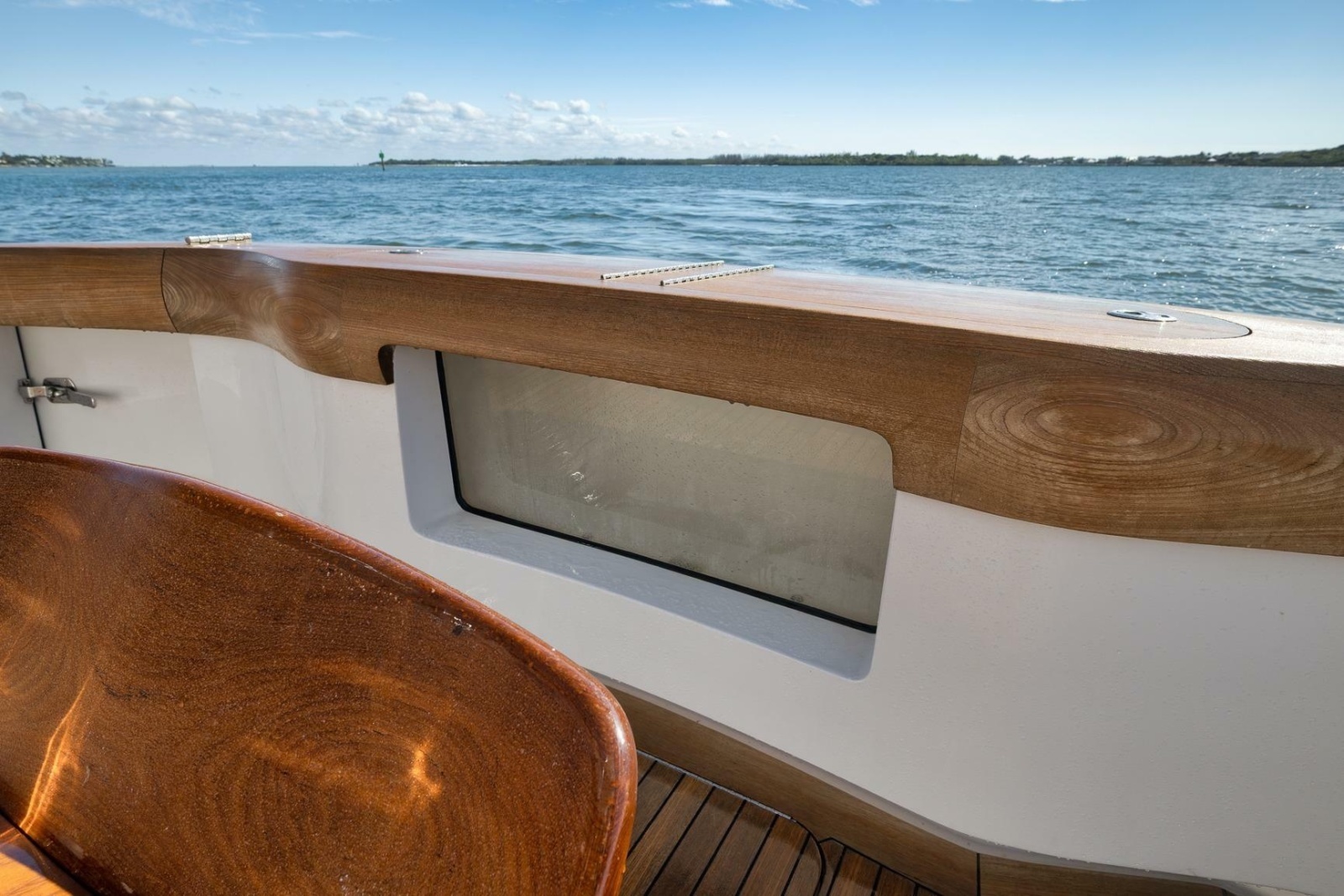 2015 Hatteras GT70