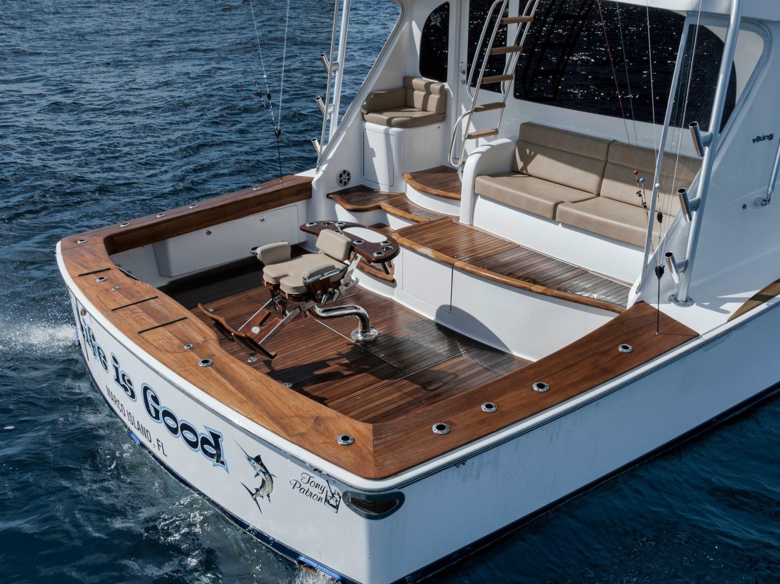 2015 Viking 70 Convertible