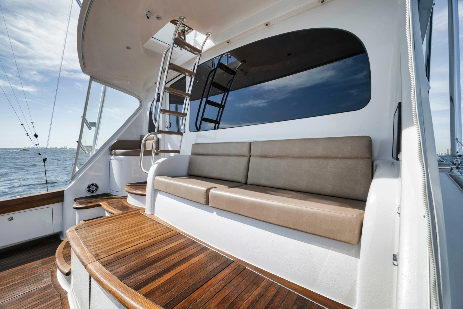 2015 Viking 70 Convertible