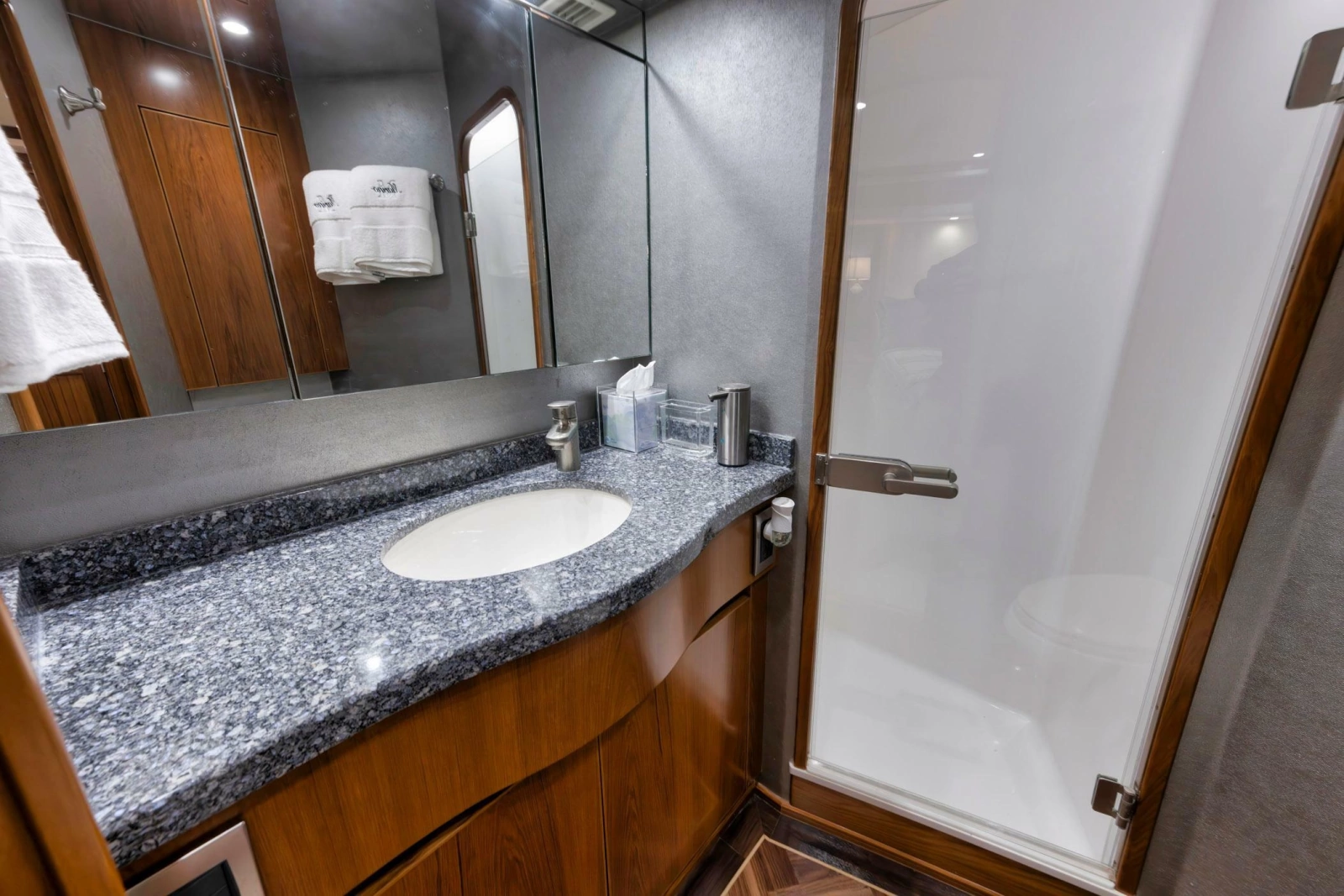 2015 Viking 70 Convertible