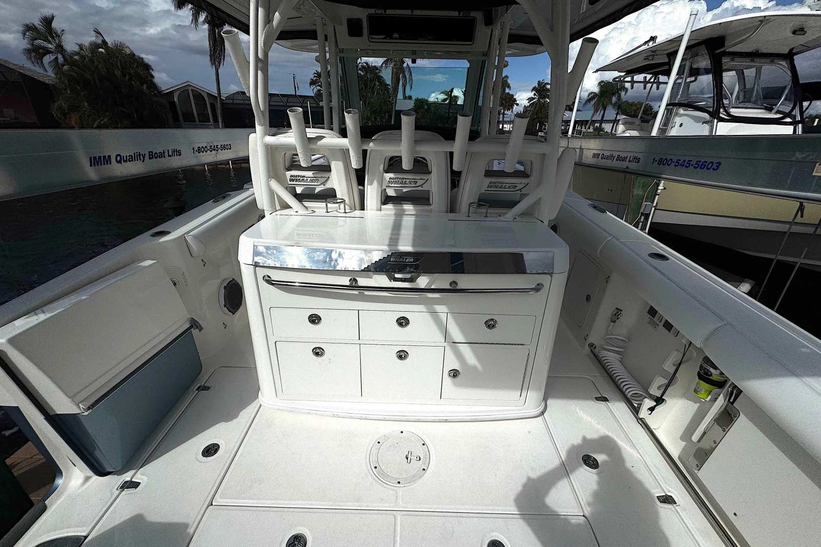 2014 Boston Whaler 350 Outrage