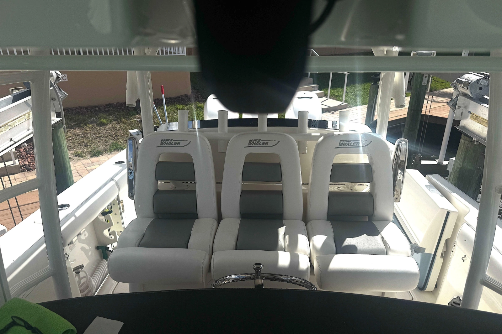 2014 Boston Whaler 350 Outrage