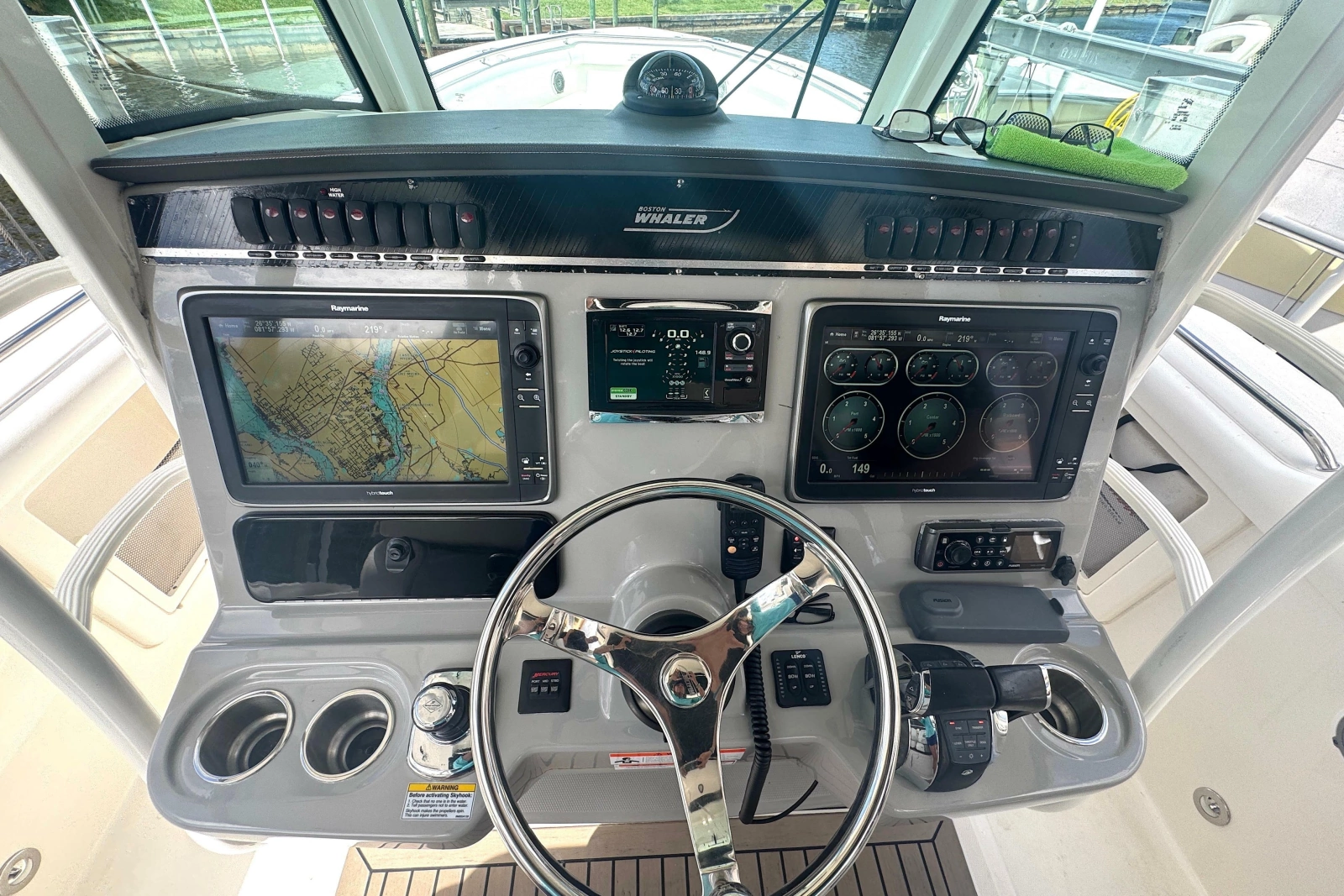 2014 Boston Whaler 350 Outrage