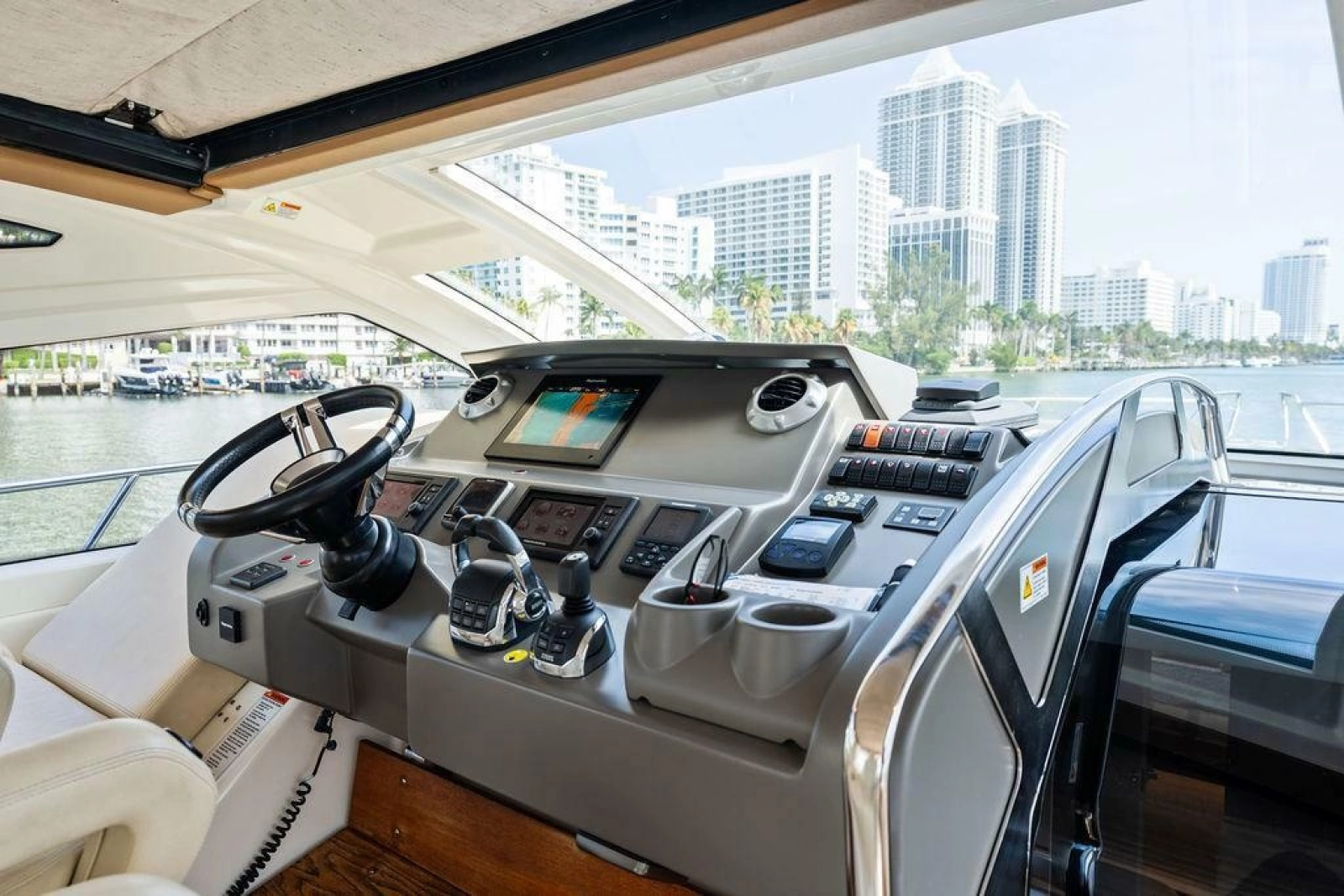 2014 Cranchi 56 HT