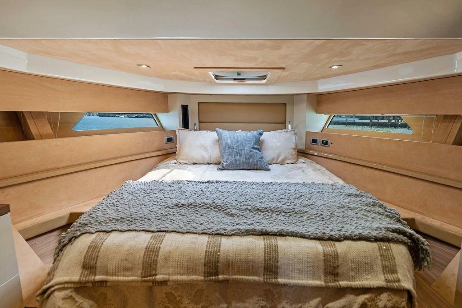 2014 Cranchi 56 HT